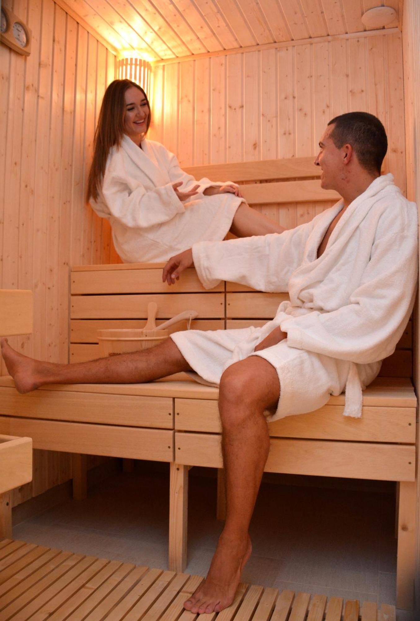 Hotel Zlatni Bor Sokolac  Екстериор снимка